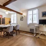 Chic Old Town Apartamento Nice