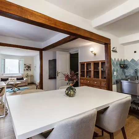 Chic Old Town Appartement