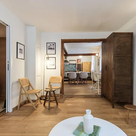 Апартаменты Chic Old Town